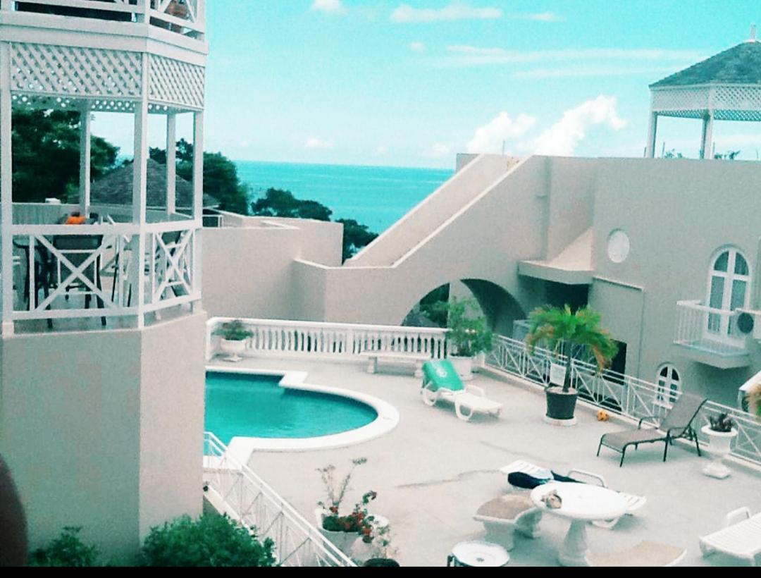 Columbus Heights Apt 26 F Ocho Rios Buitenkant foto